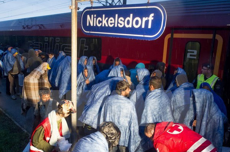 Примерно 1,4 млн мигрантов прибудут в Европу в 2015-2016 годах